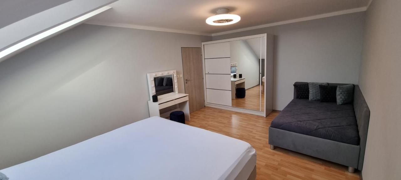 Apartman Viktorie Mikulov Bagian luar foto