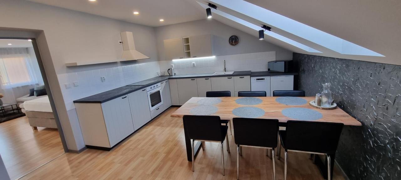 Apartman Viktorie Mikulov Bagian luar foto