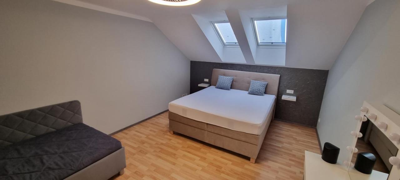 Apartman Viktorie Apartment Mikulov Bagian luar foto