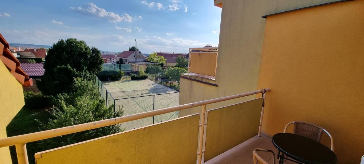 Apartman Viktorie Mikulov Bagian luar foto